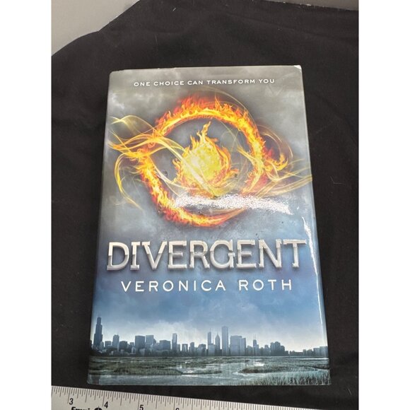 The Divergent Series HardCover Boxed Set By Veronica Roth: Divergent Insurgent A - Picture 13 of 16
